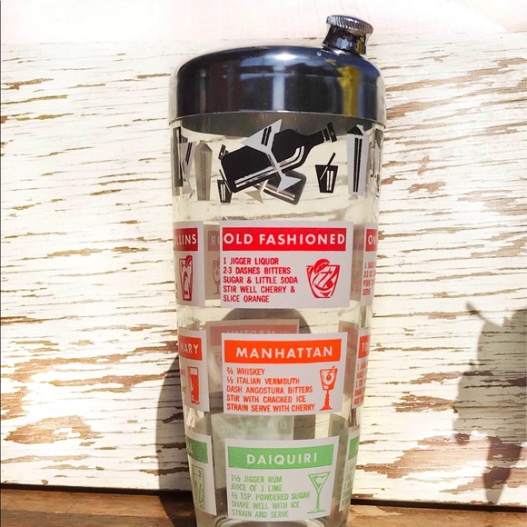 Vintage Mid Century Modern Cocktail Shaker - Picture 3 of 9